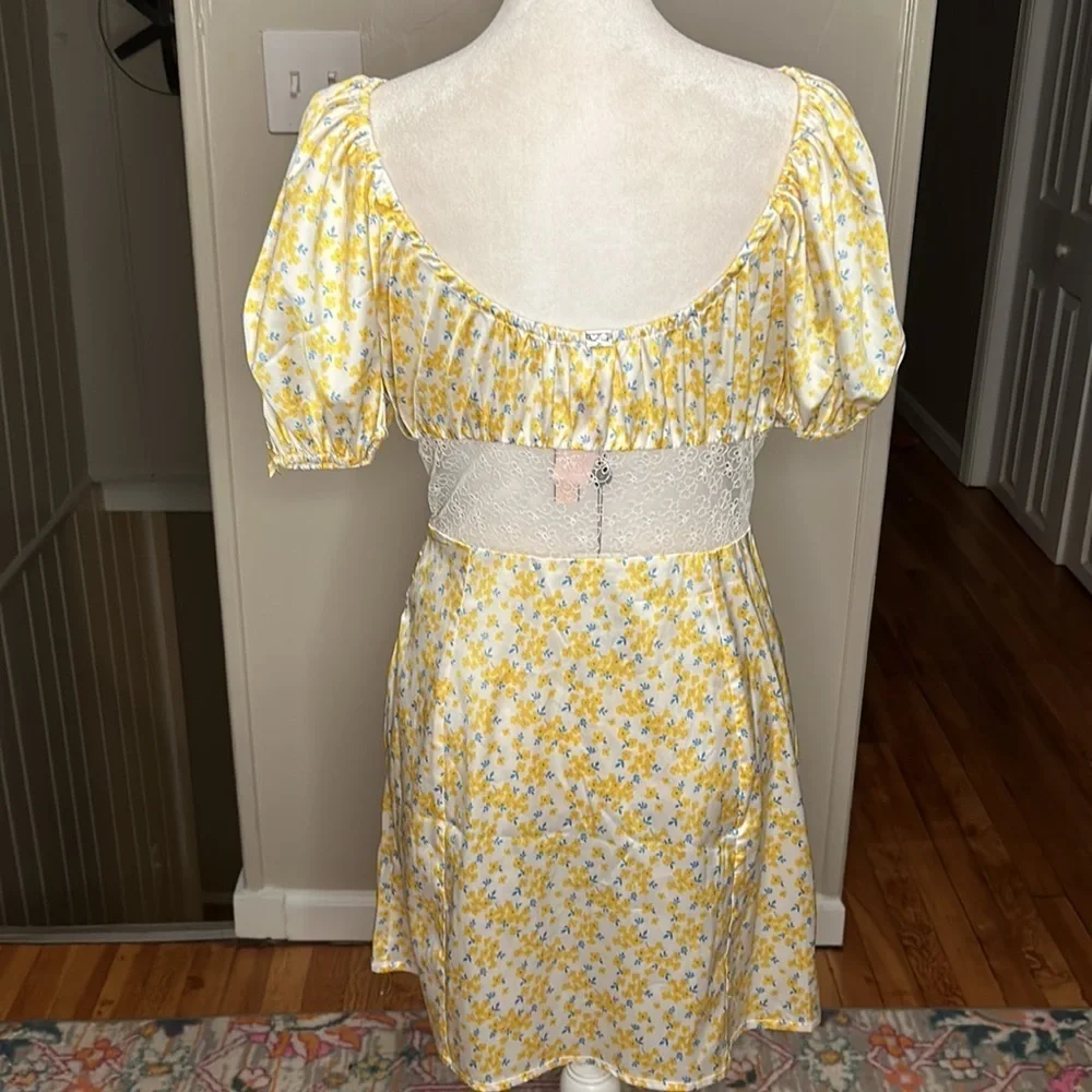 For Love & Lemons Daffodil Floral Sheer Puff Sleeve Lace Dress NWT Size Small